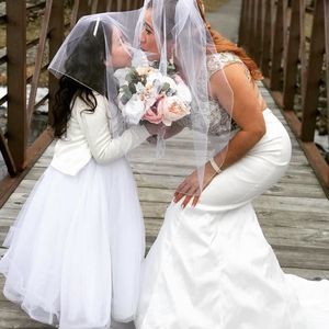 Meet your Posher, Alma